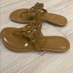 Miller Leather Sandal
TORY BURCH 6